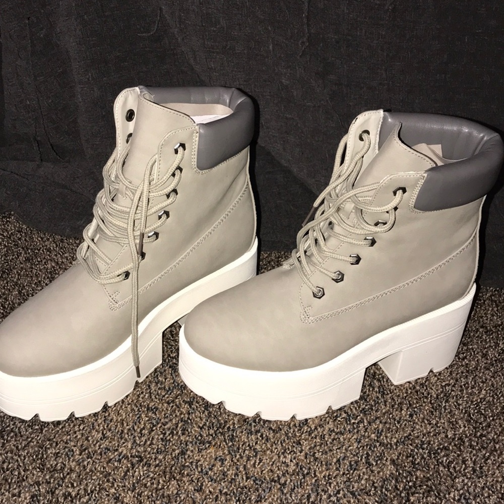 Never worn